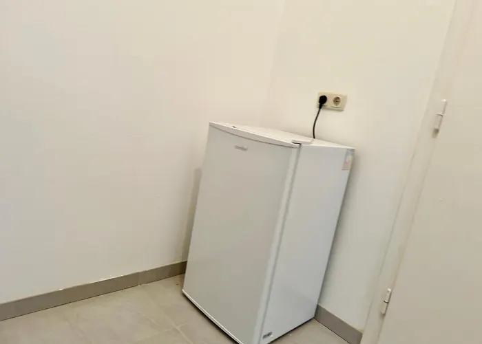 Stylish Cosy 2 Bedroom With Free Parking *